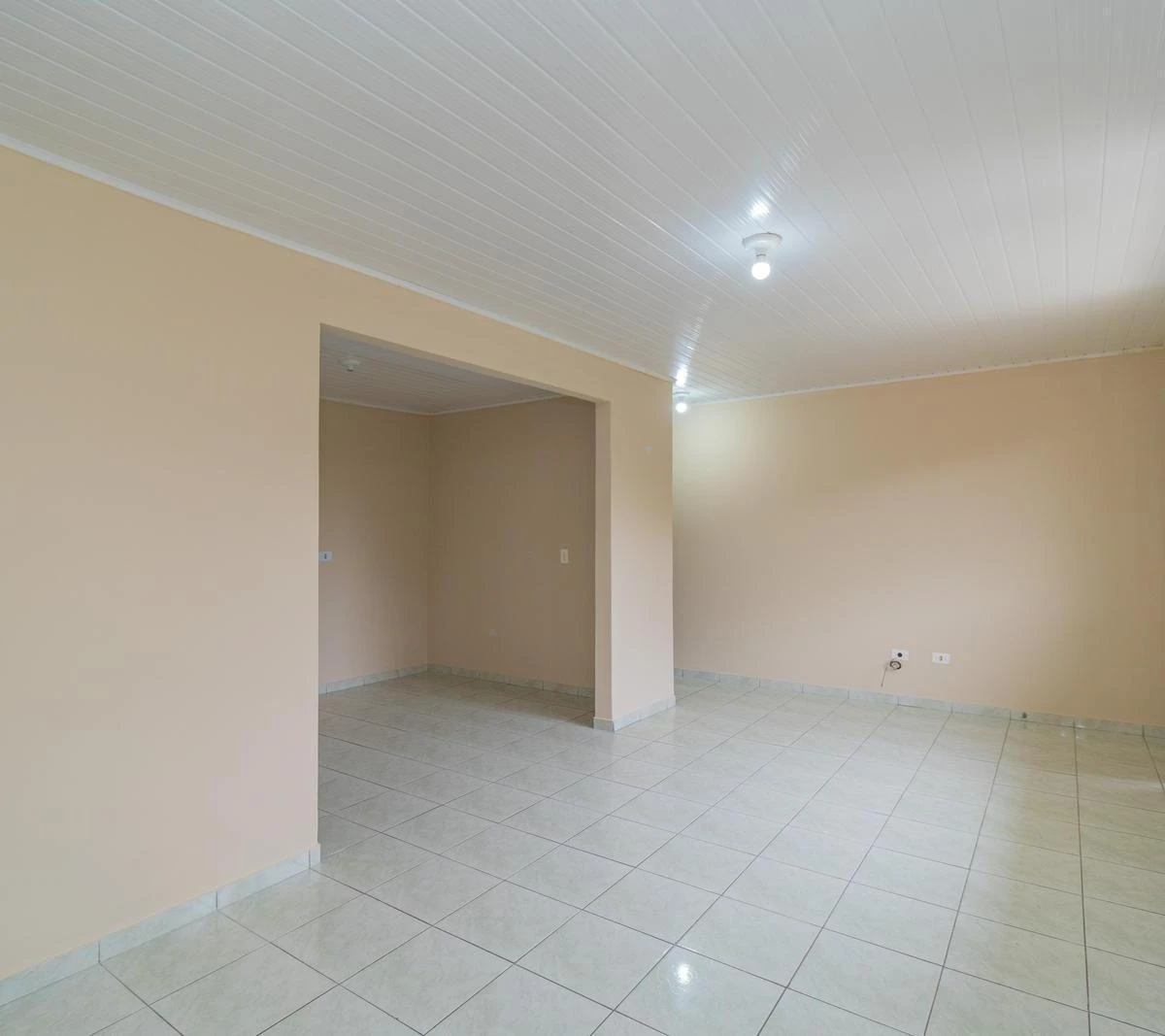 2-bedroom apartment with a separate closed kitchen