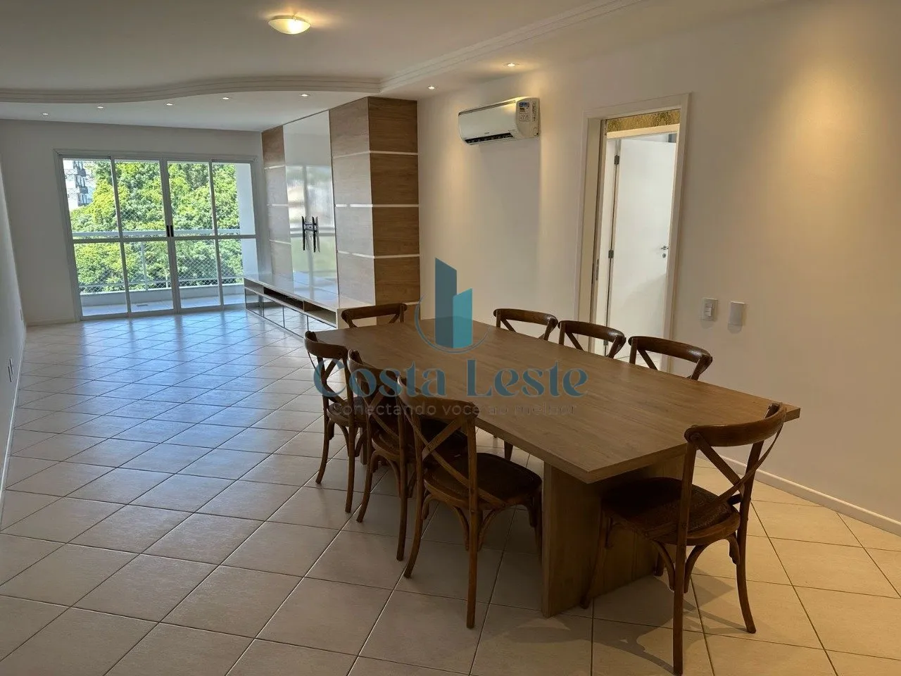 Apartment, 130 m², with a glass-enclosed balcony — photo 21