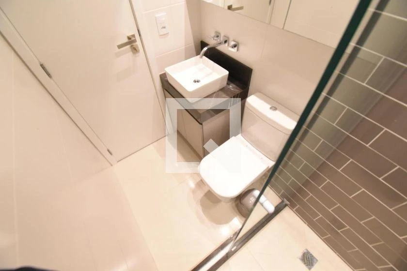 Apartamento amueblado de 1 dormitorio y cocina abierta — photo 17