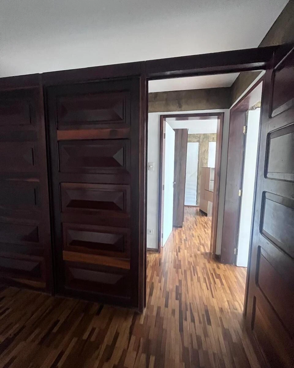 4-bedroom apartment with a home office in Curitiba — photo 32