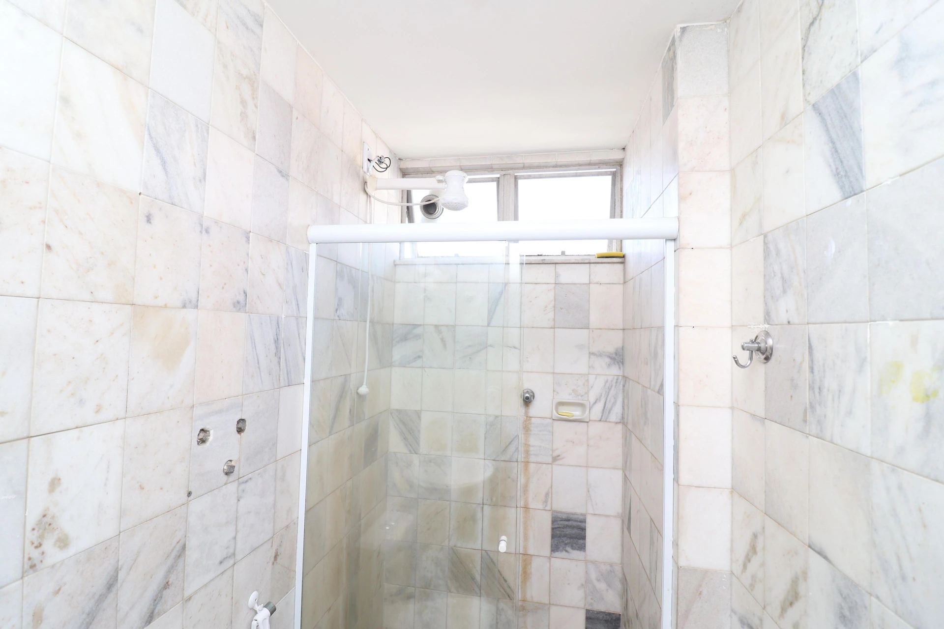 Apartamento com cozinha fechada e 2 quartos — photo 5