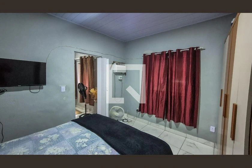 2-bedroom house with a garden — photo 12