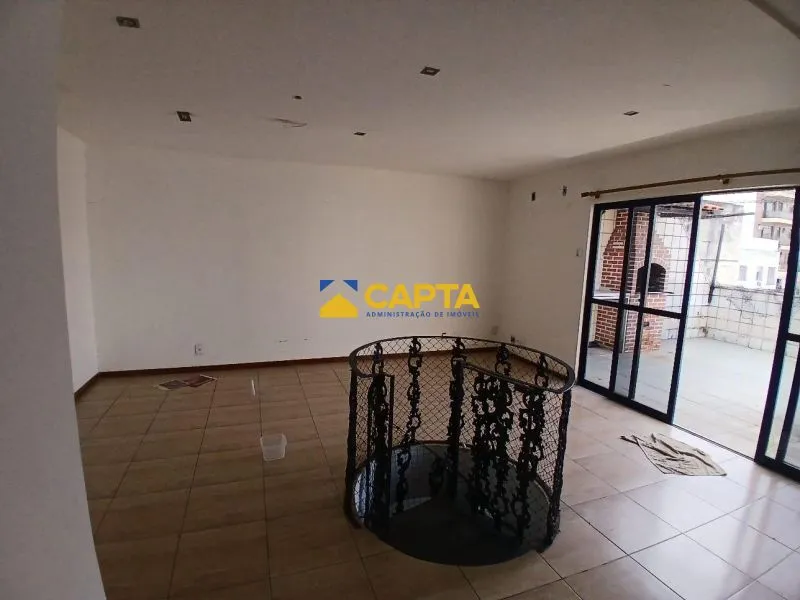 Apartment with 4 bedrooms and a terrace — photo 18