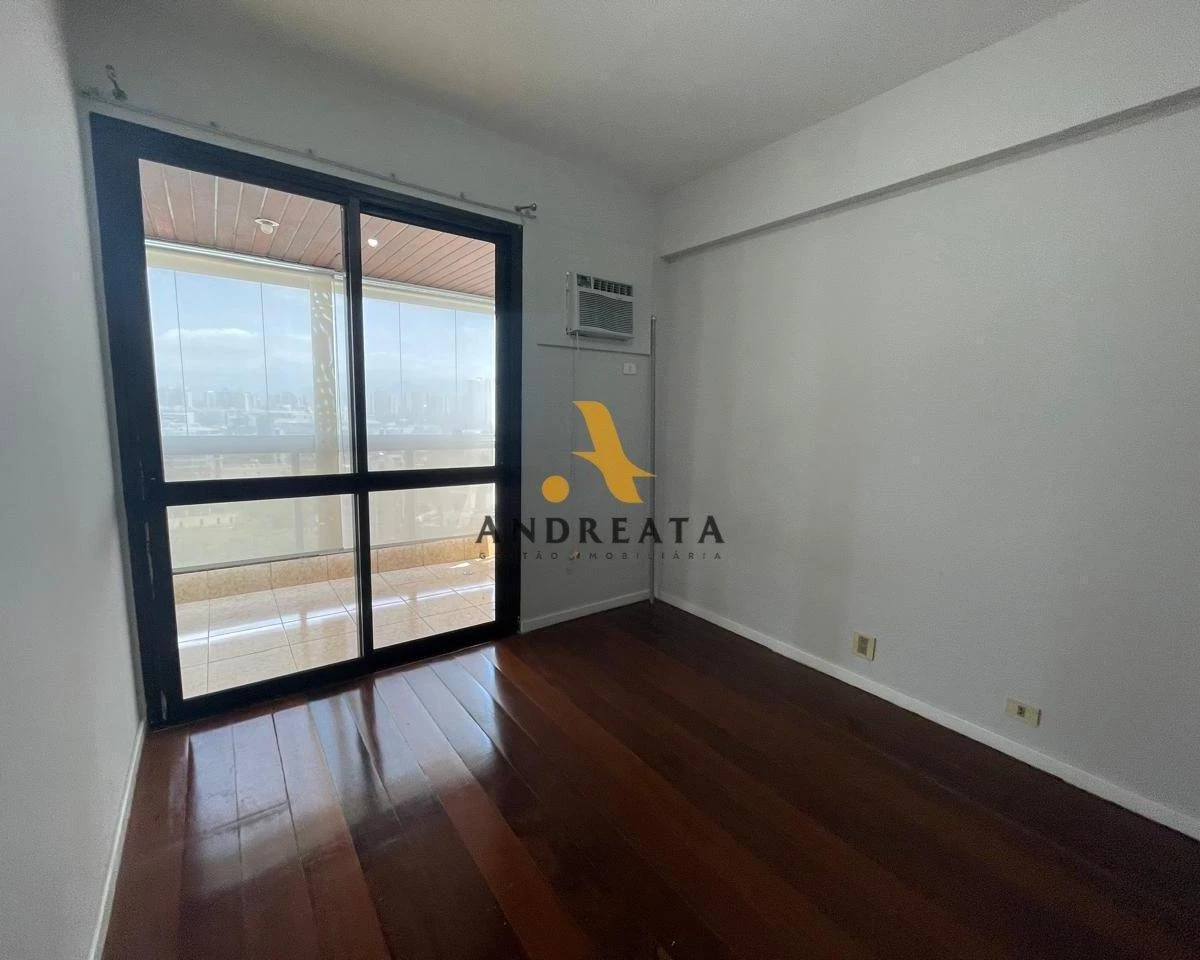 3-bedroom apartment in a building with a sauna — photo 11
