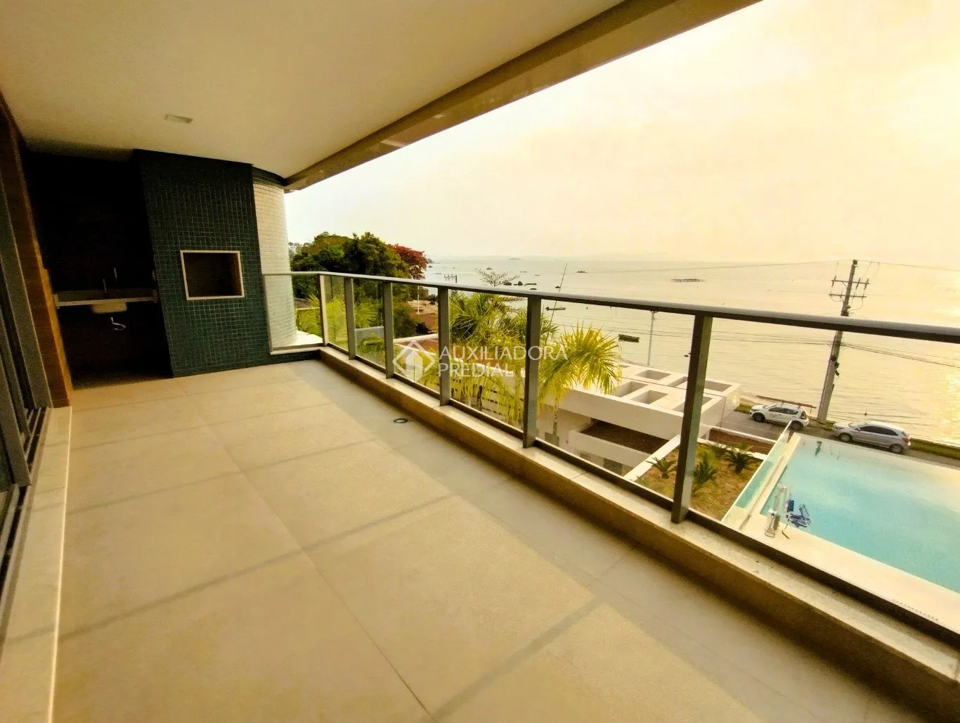Apartamento de 3 suítes com 304 m² e 3 vagas — photo 2