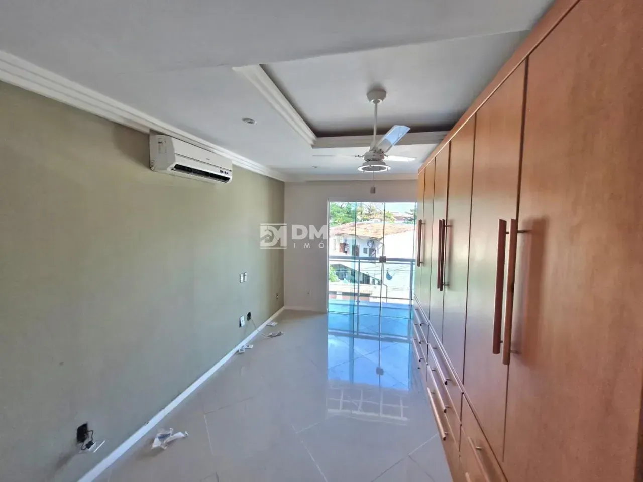 4-bedroom house with a bathtub in Rio de Janeiro