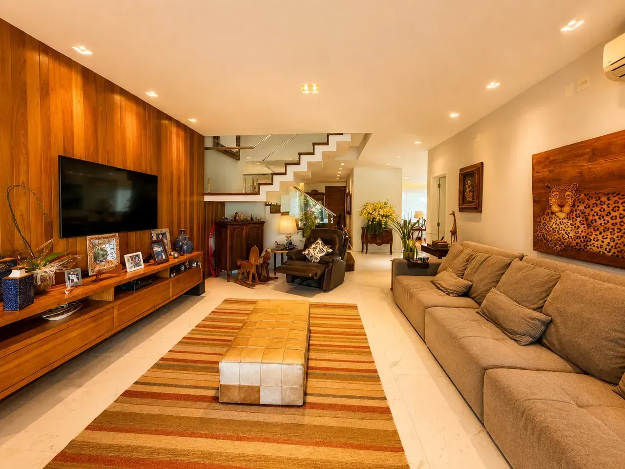 Furnished house with 5 bedrooms and open-plan kitchen — photo 13