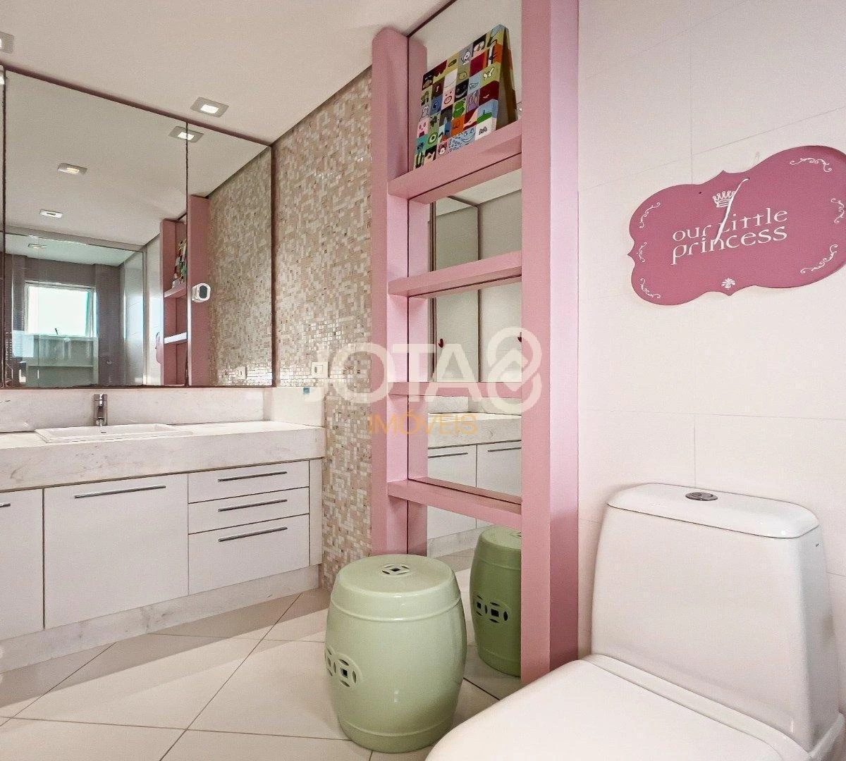 Apartamento mobiliado, 340 m², com banheira — photo 44