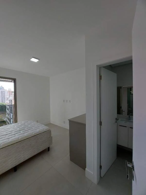Floor-to-ceiling windows in a 2-bedroom apartment, 64 m² — photo 24