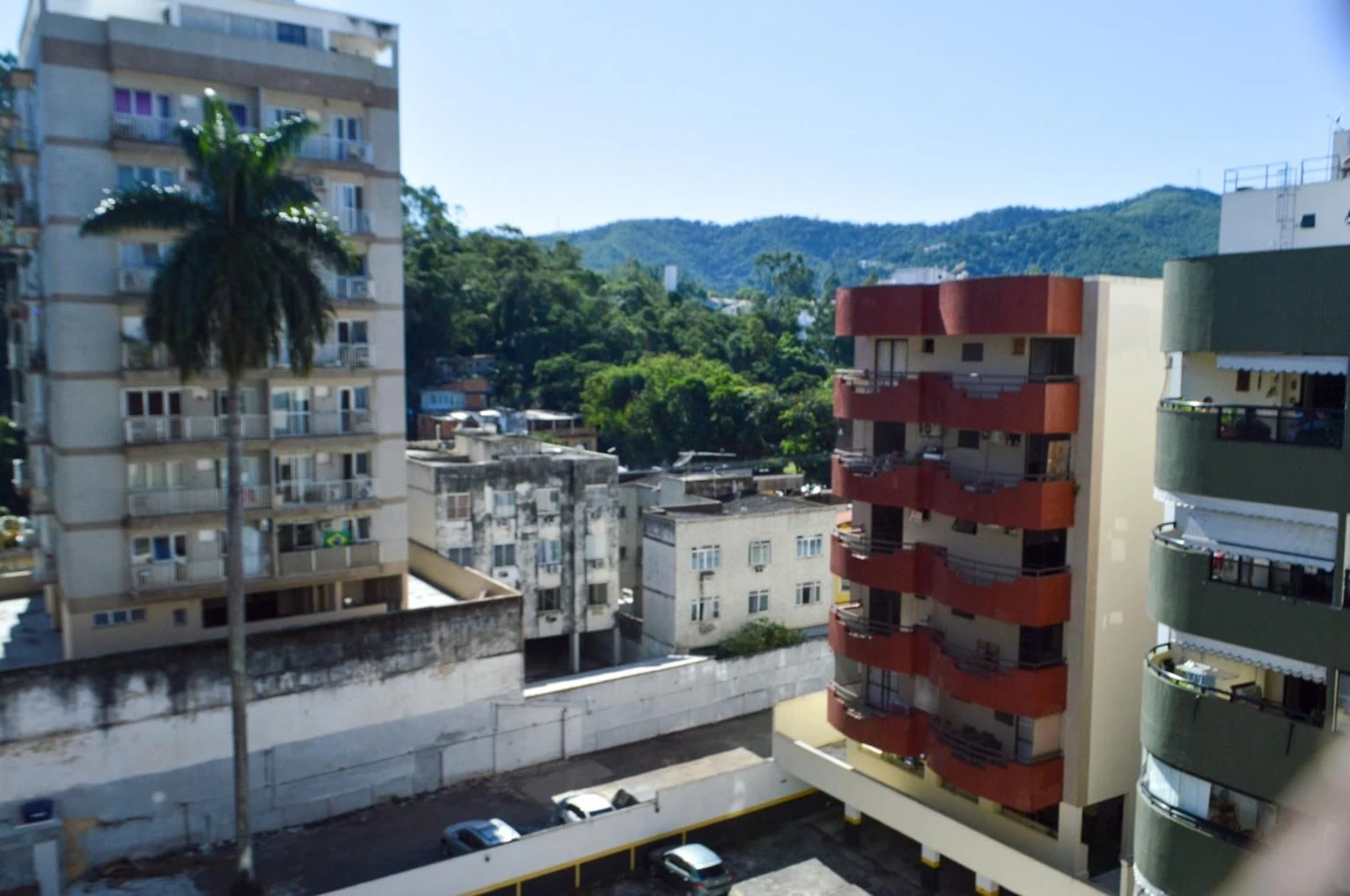 Furnished apartment with 3 bedrooms and 1 parking spot — photo 19