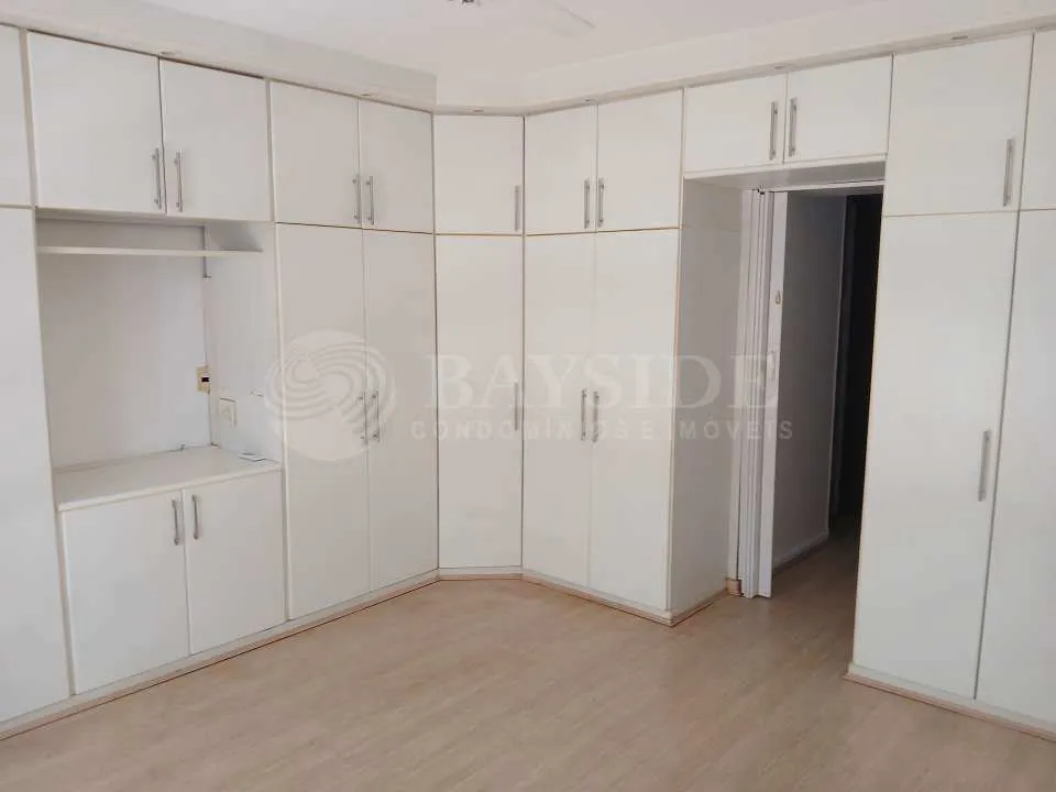 Apartment with private area and 3 bedrooms — photo 3