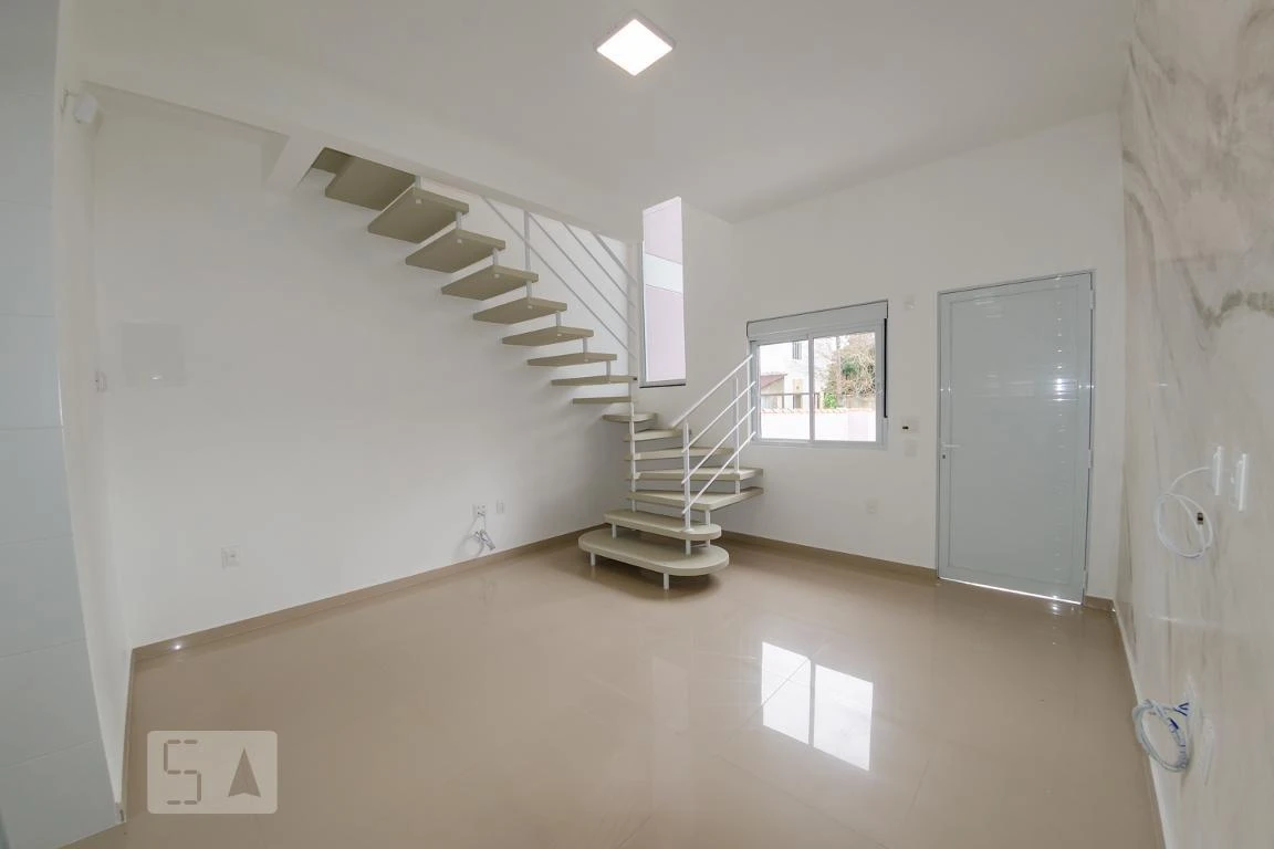 Casa para alugar com 2 quartos e varanda — photo 2