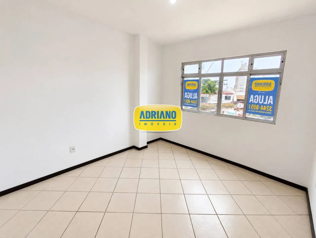 3-bedroom apartment, 1 with its own bathroom, 120 m² — photo 4