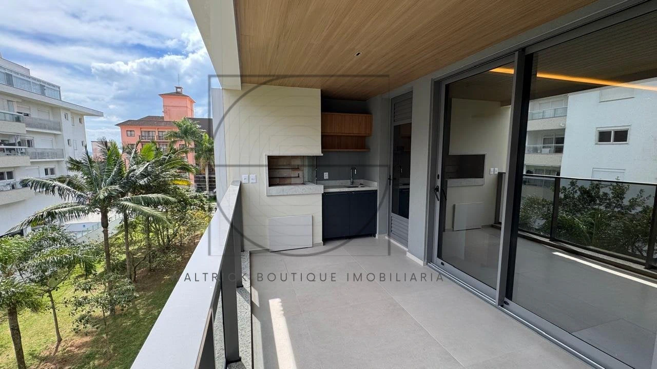 Apartment, 132 m², with a walk-in closet — photo 13