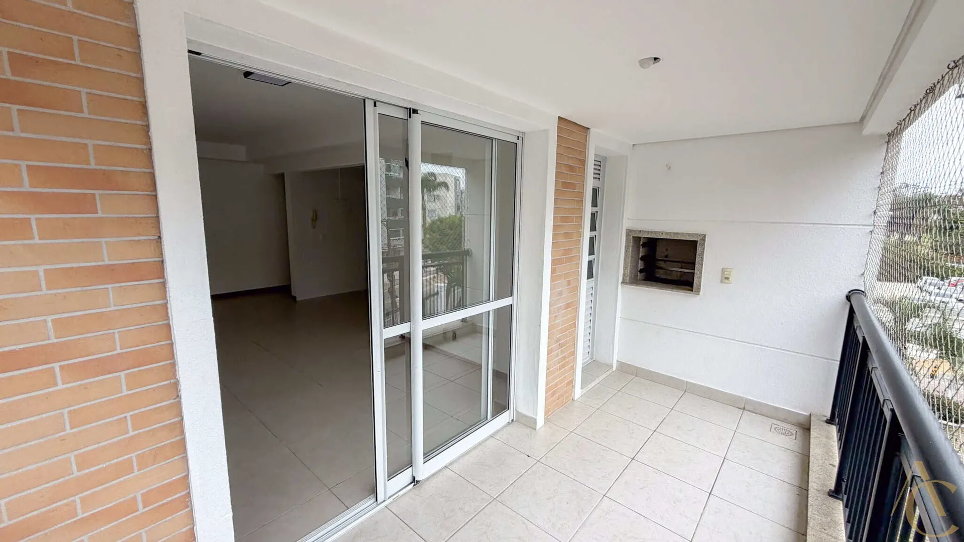Apartamento de 130 m² com 3 quartos e piscina no condomínio — photo 27