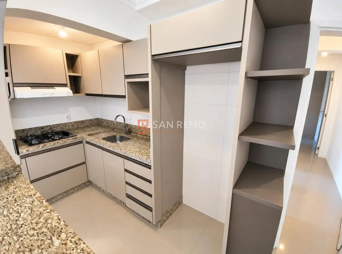 2-bedroom apartment with a washing machine in Florianópolis — photo 2