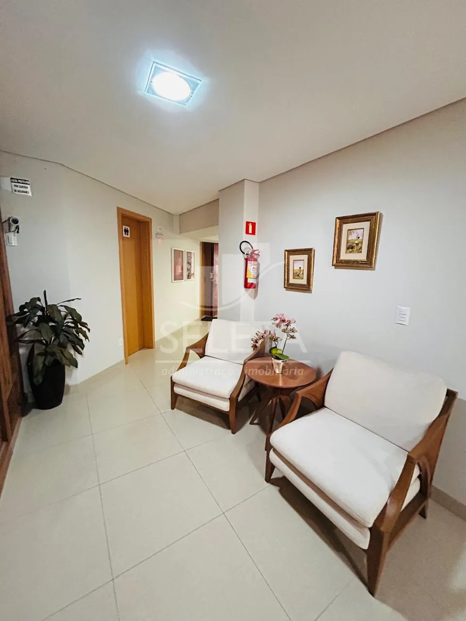 Furnished 1-bedroom apartment with parking and open kitchen — photo 9