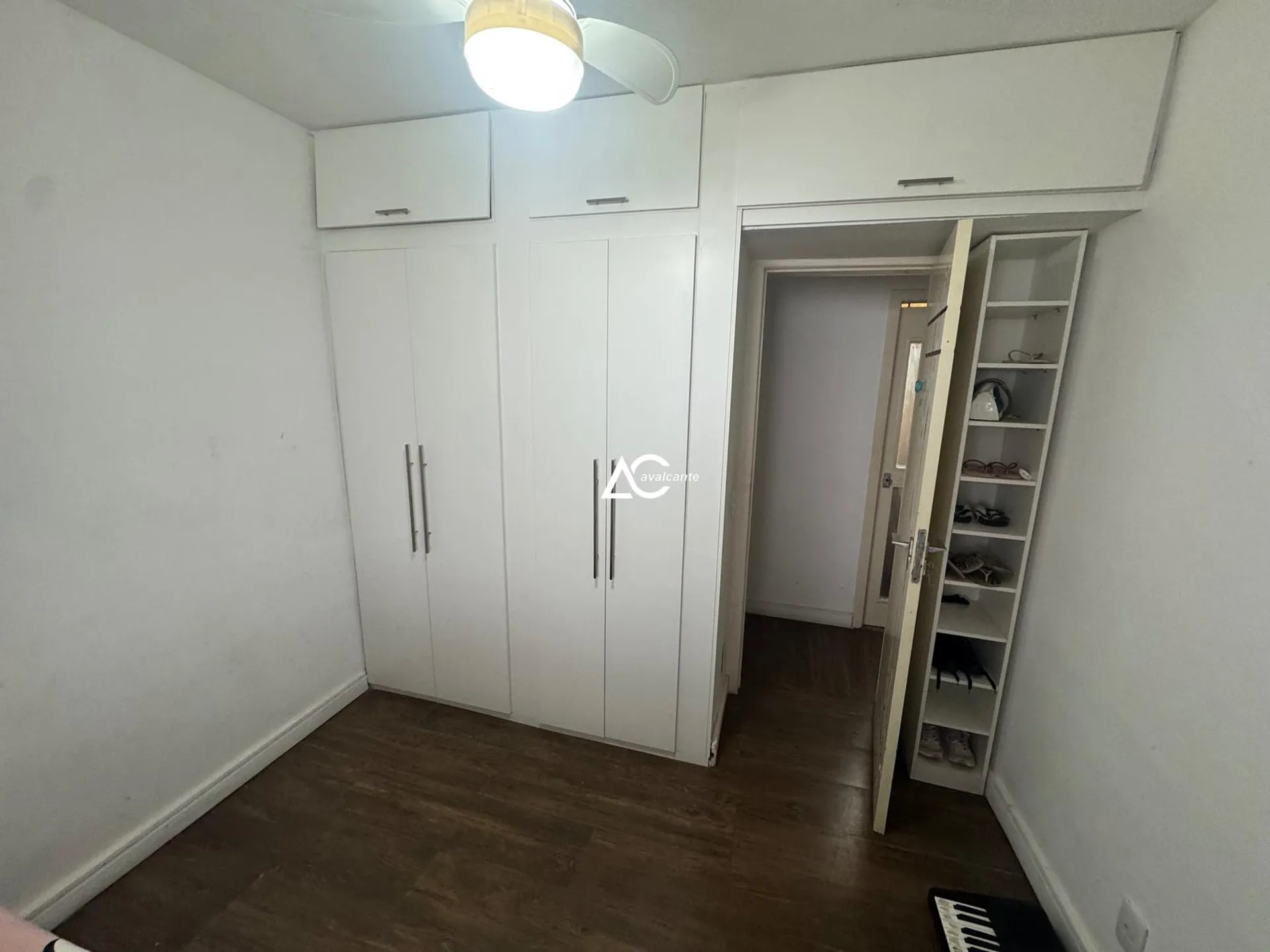 Washing machine in a 3-bedroom house, 360 m² — photo 64