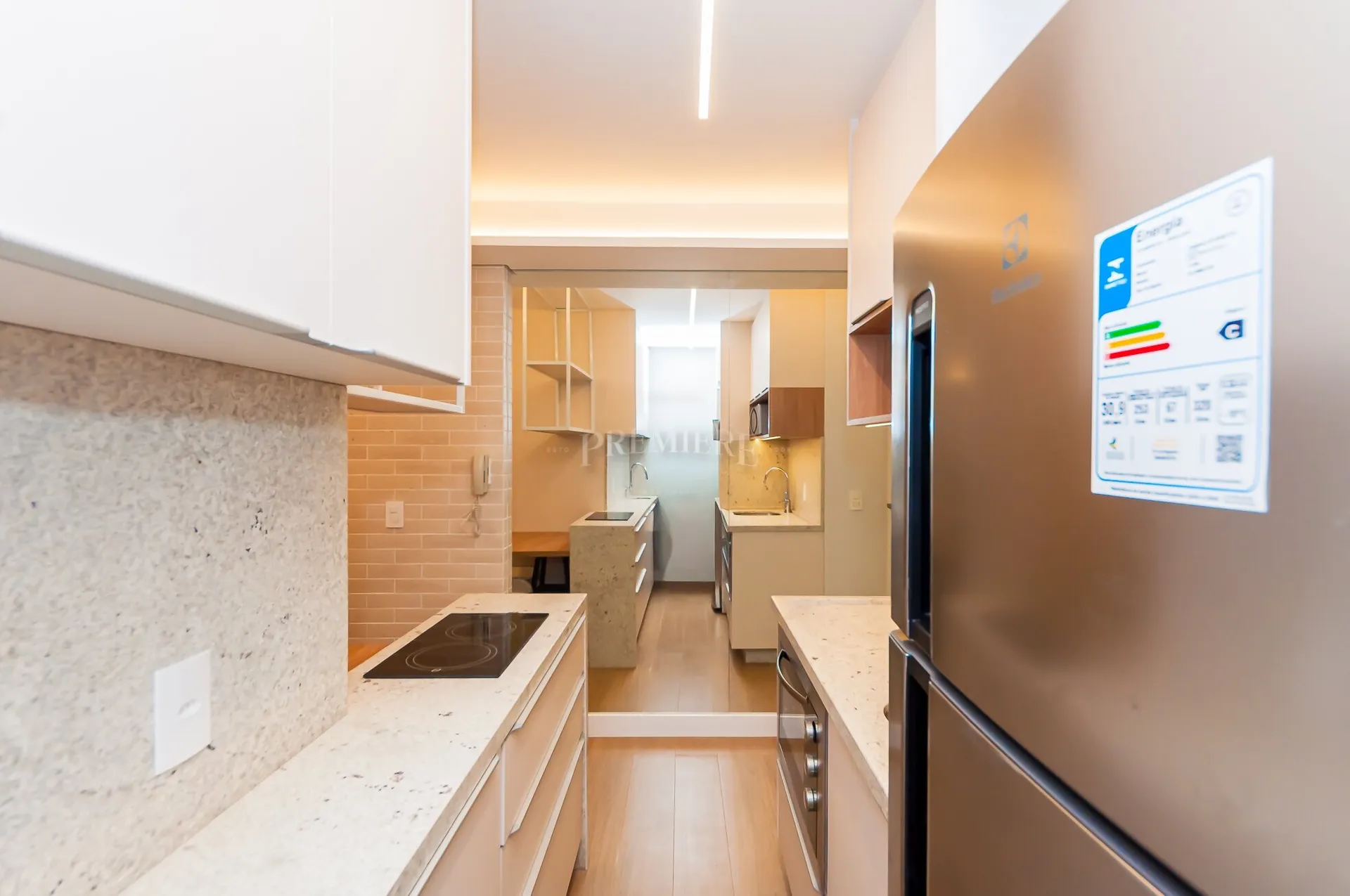 Furnished 85 m² apartment with 1-bedroom suite — photo 3