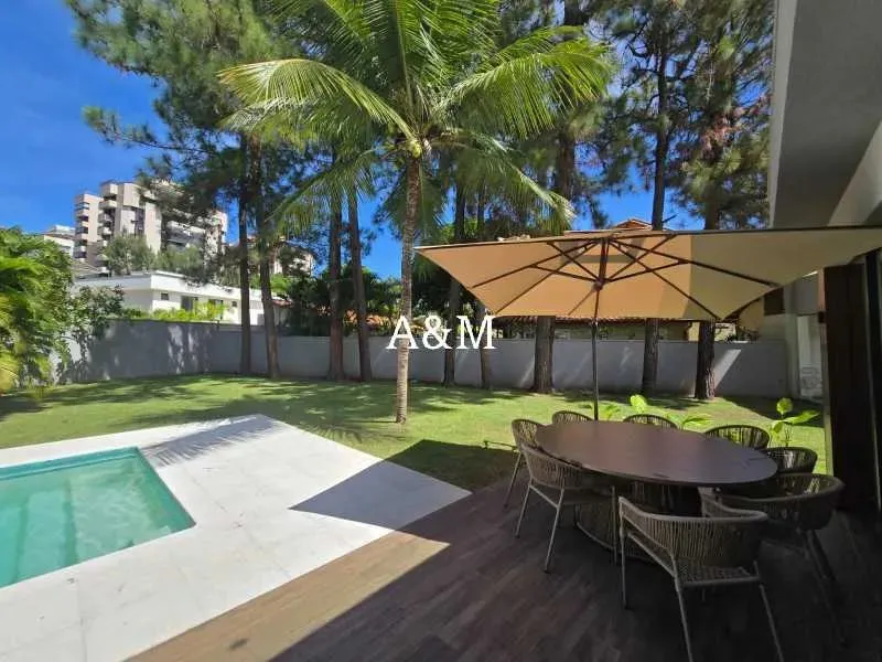 Casa com 4 quartos e 5 banheiros, 4 vagas — photo 12