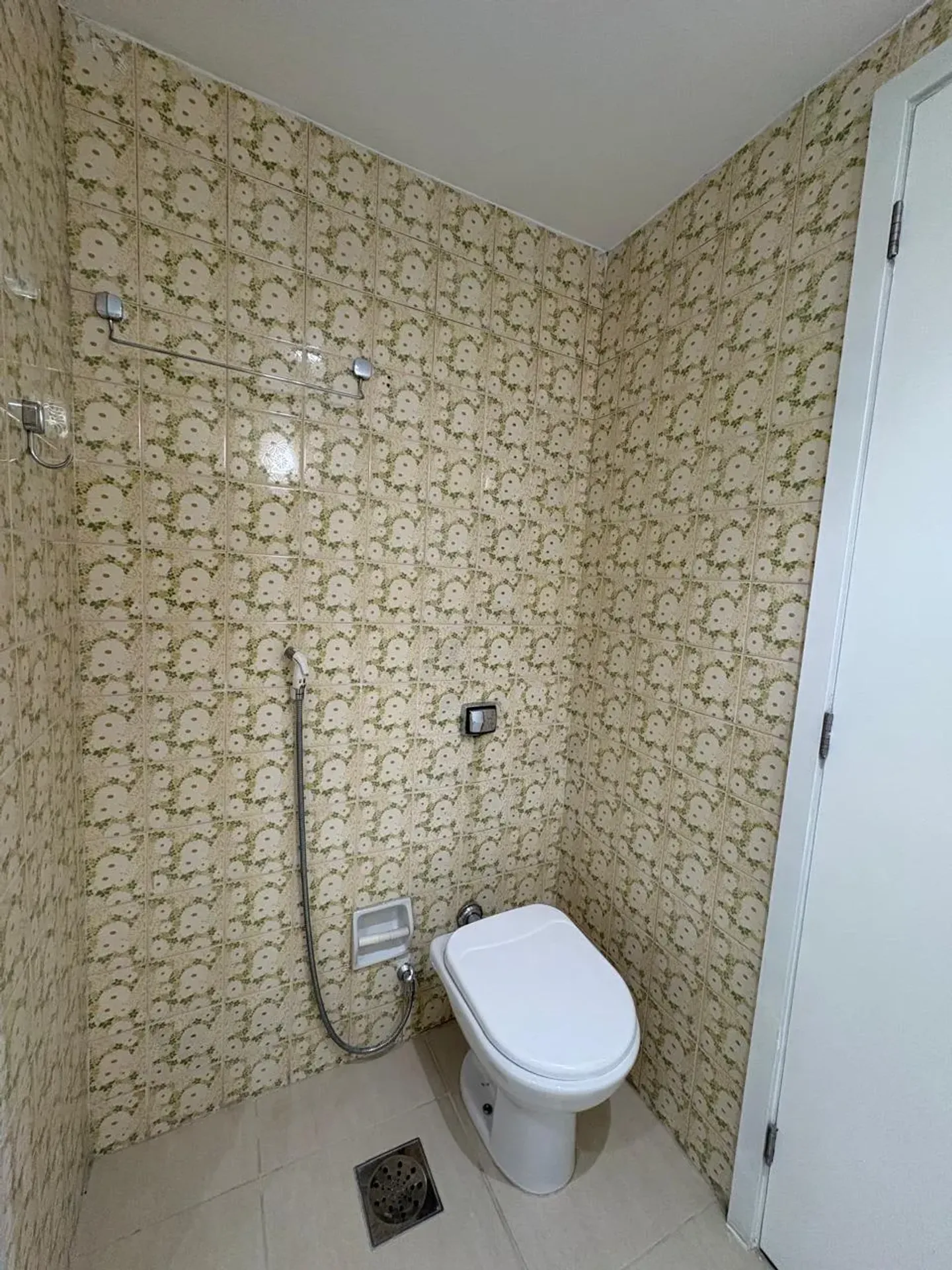 3-bedroom apartment with a bathtub — photo 13
