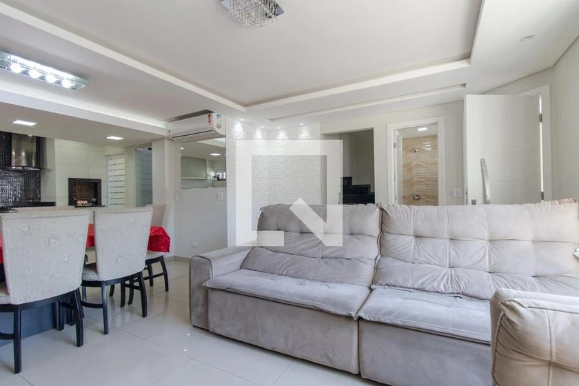 Furnished house with 3 bedrooms and 6 parking spaces — photo 3