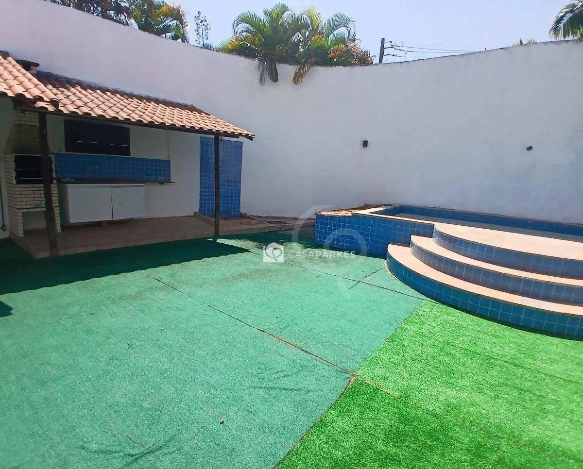 Casa com 6 quartos e cozinha aberta a gás, 450 m² — photo 42