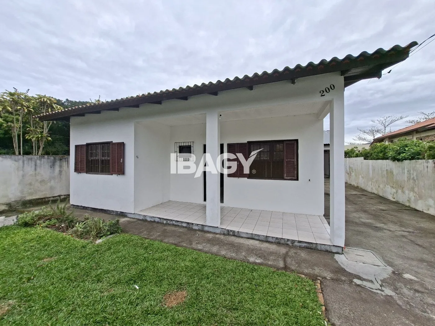 4-bedroom house with a water view in Florianópolis — photo 25