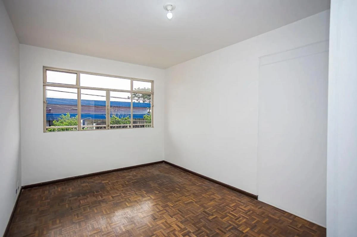 Apartamento com piso de madeira ou laminado, Cabral — photo 4