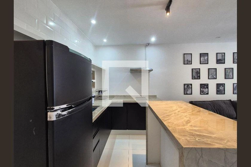 Furnished 45 m² studio with 1 bedroom and balcony — photo 32