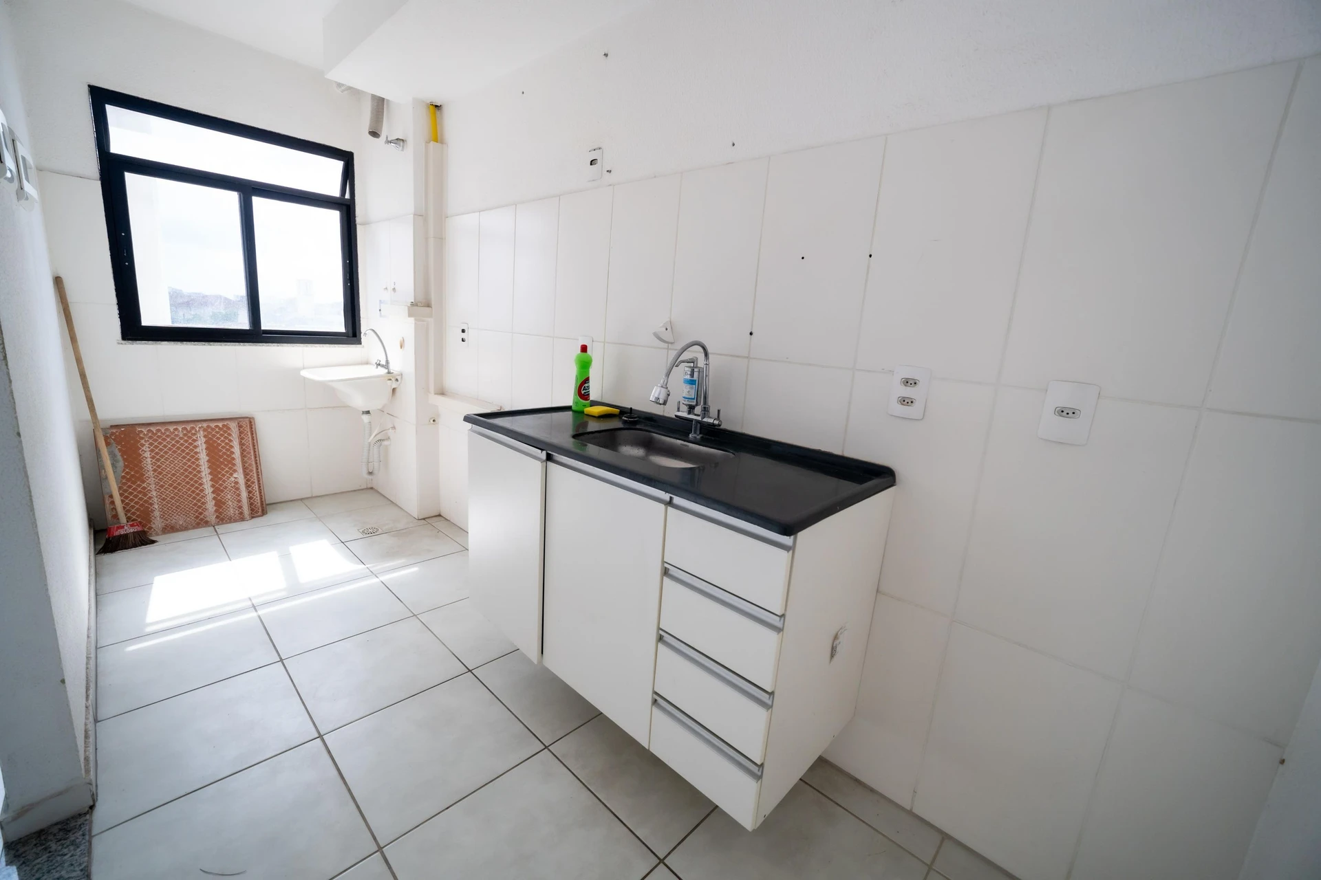 2-bedroom apartment with 1 bathroom and 1 parking spot — photo 47