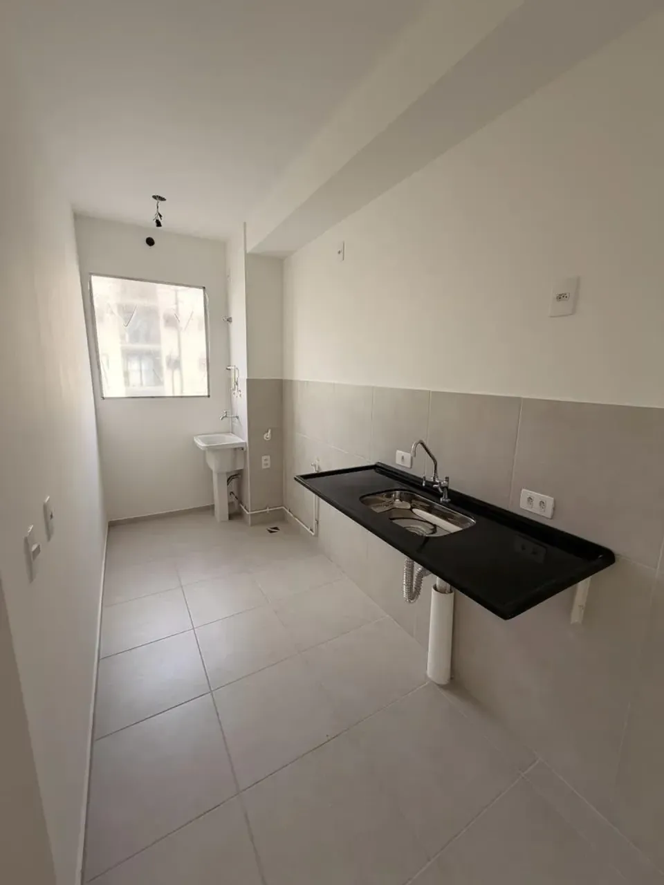 Unfurnished 2-bedroom apartment with 1 bath and pets — photo 37