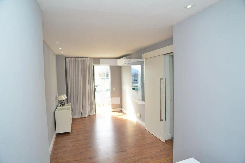 4-bedroom apartment with 250 m² and 3 en-suite baths — photo 40