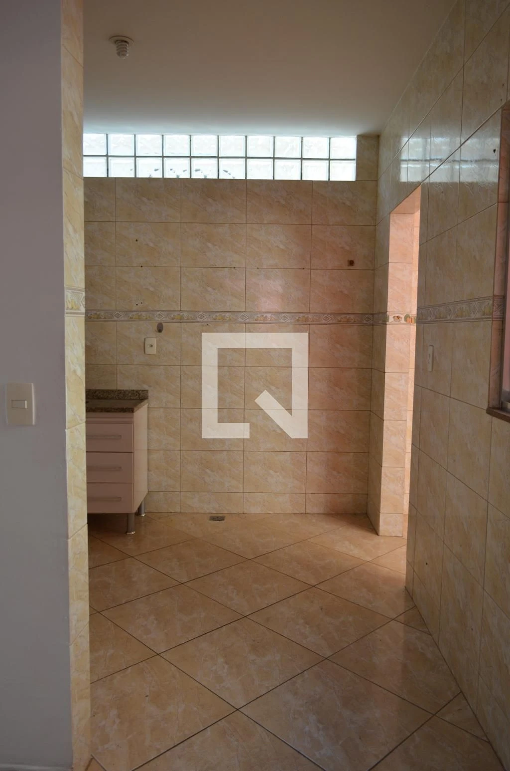 Unfurnished house with 2 bedrooms and private garden — photo 25