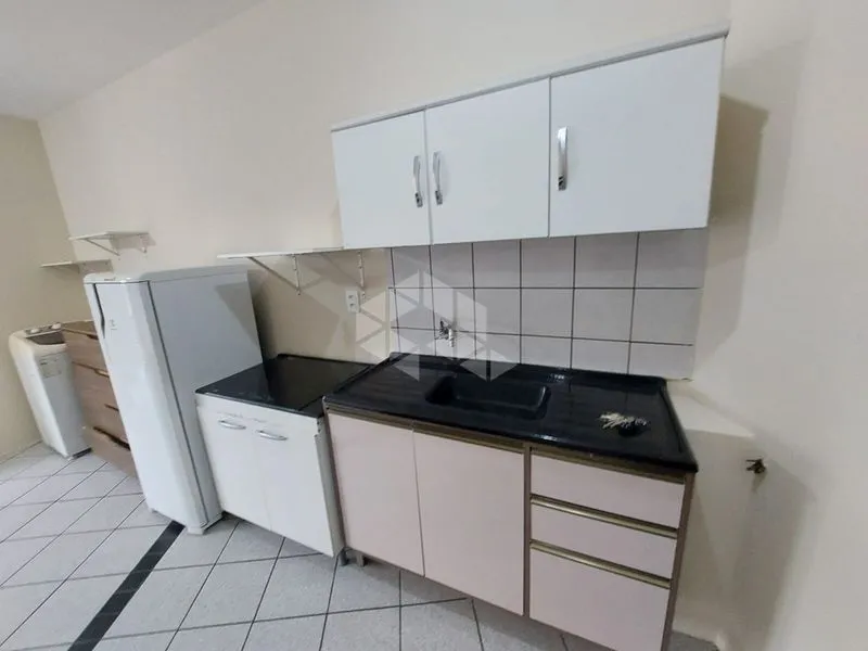 Furnished studio, 26 m², with a washing machine — photo 11