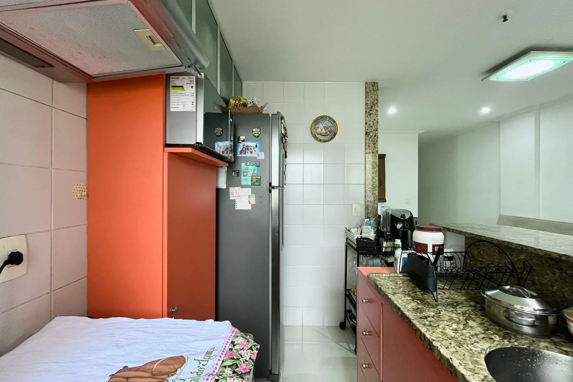 Furnished 1-bedroom apartment with pet-friendly policy — photo 14