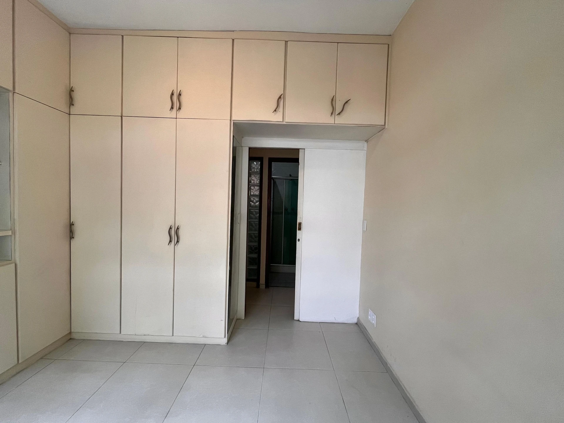 Home office in a 2-bedroom apartment, 78 m² — photo 8