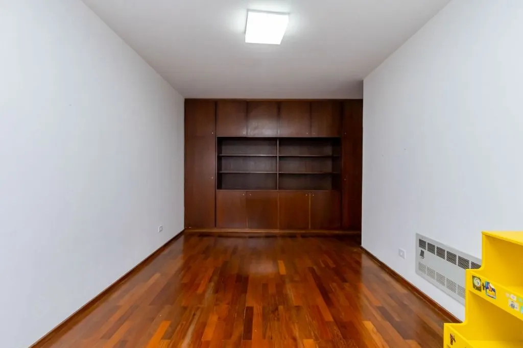 Apartamento de 3 dormitorios con 202 m² y 2 plazas — photo 32
