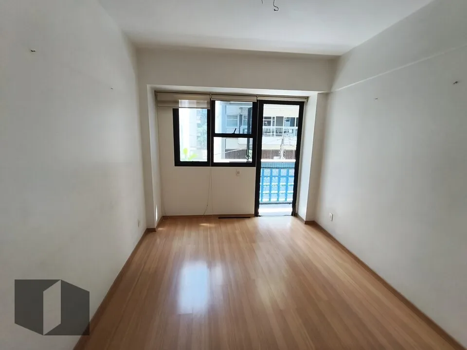 3-bedroom apartment in a building with a sauna — photo 22