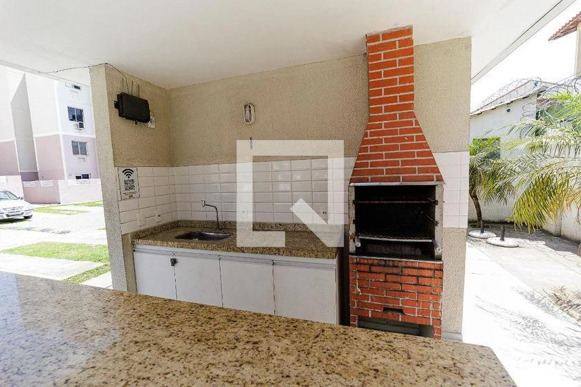 2-bedroom apartment in a building with a pool — photo 5