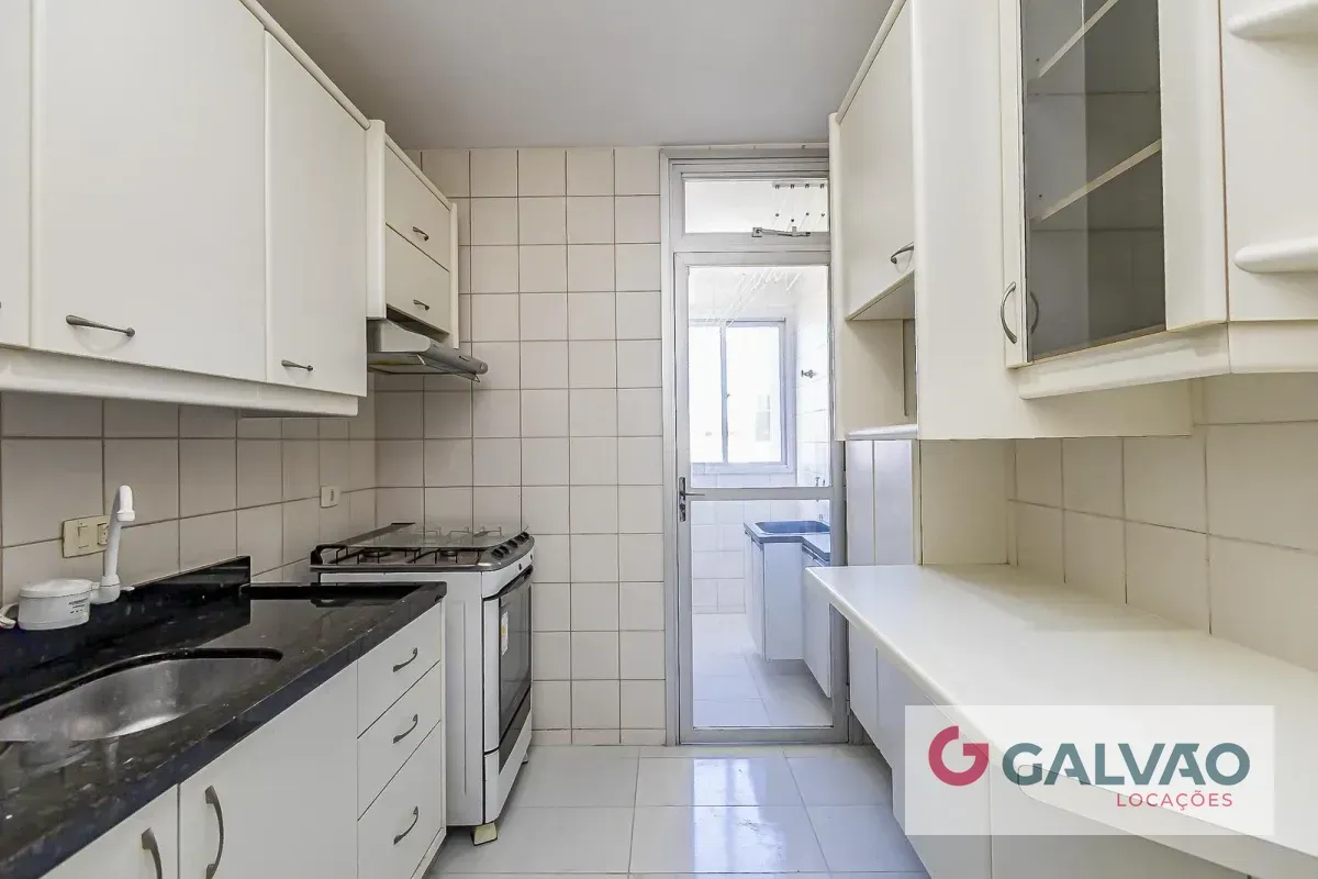 Apartamento amueblado de 2 dormitorios, 89 m² y 1 plaza — photo 2