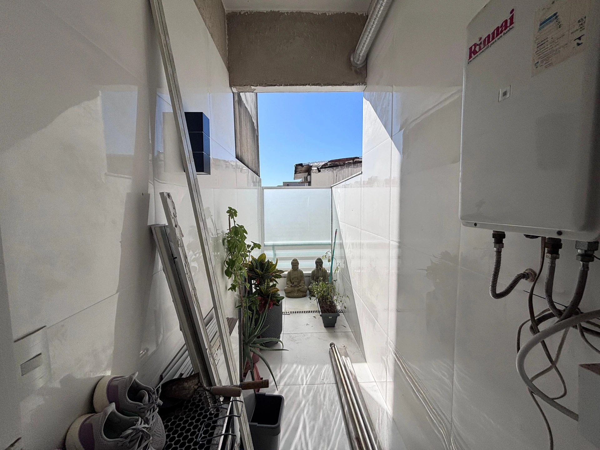 Apartamento mobiliado com 4 quartos e 4 banheiros — photo 31