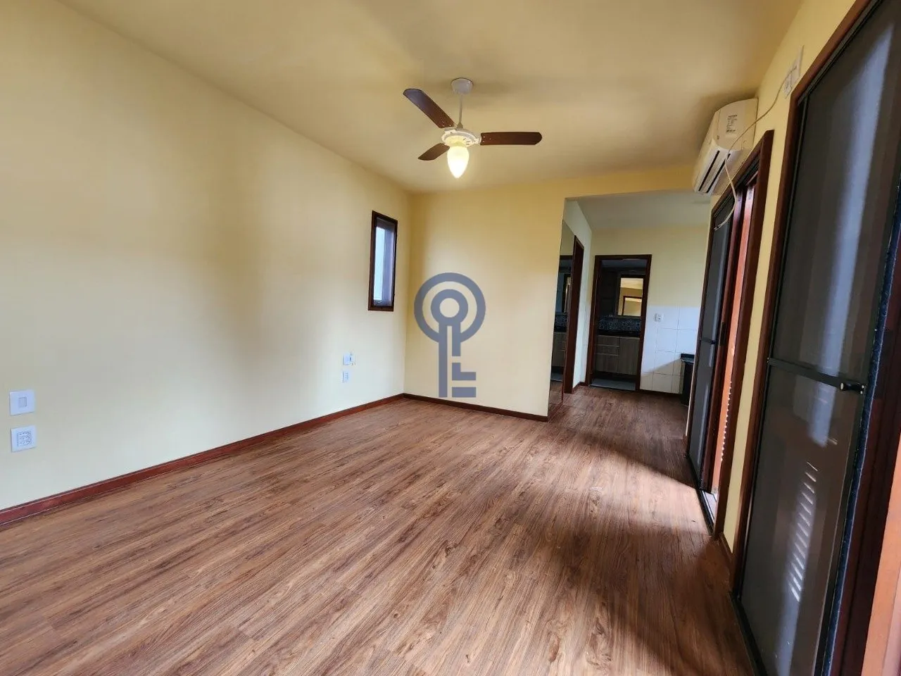 Condo house with 4 bedrooms and a private garden — photo 34