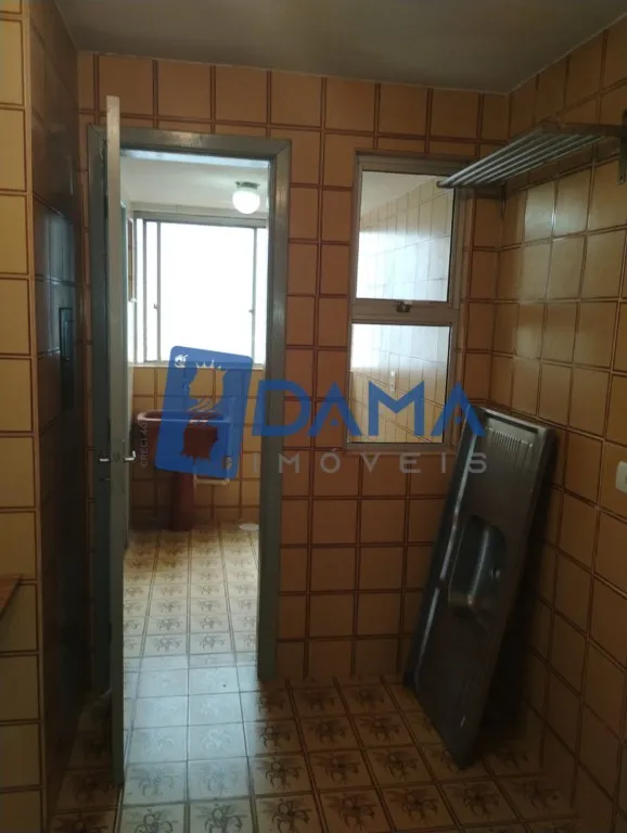 Apartamento com 3 quartos e área de lavanderia — photo 24