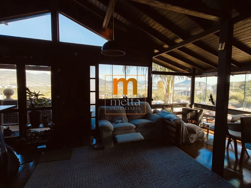 Меблированный дом с 2 спальнями, 3 ванными и 400 м² — photo 71