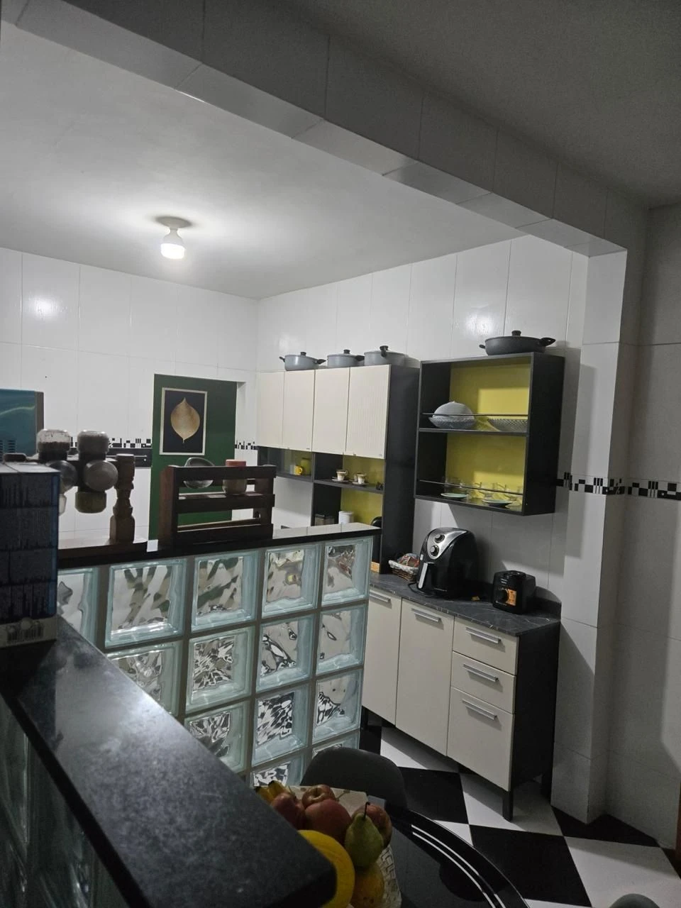 Furnished house with 5 bedrooms, private yard — photo 2