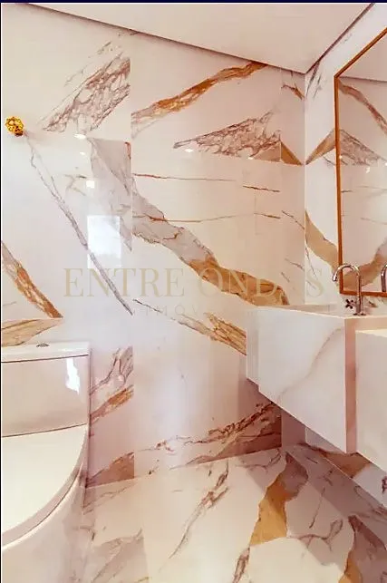 Washing machine in a 3-bedroom apartment, 140 m² — photo 8