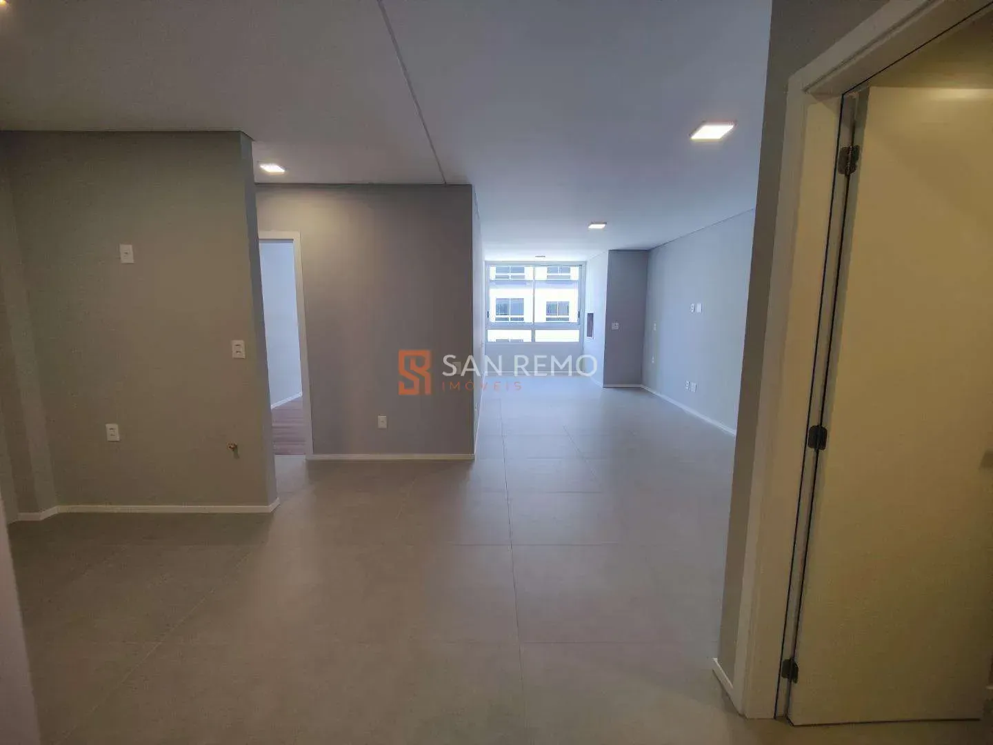 Apartamento amueblado de 2 habitaciones con 2 suites y 115 m² — photo 30