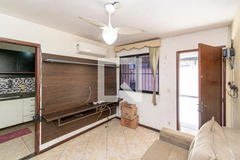 Home office in a 2-bedroom house, 46 m²