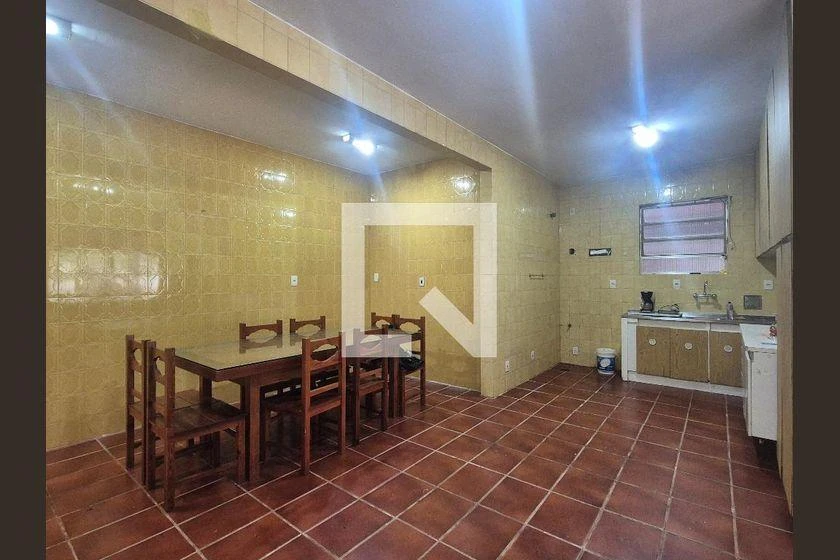 Casa para aluguel com 4 quartos e 2 suítes em 1500 m² — photo 26